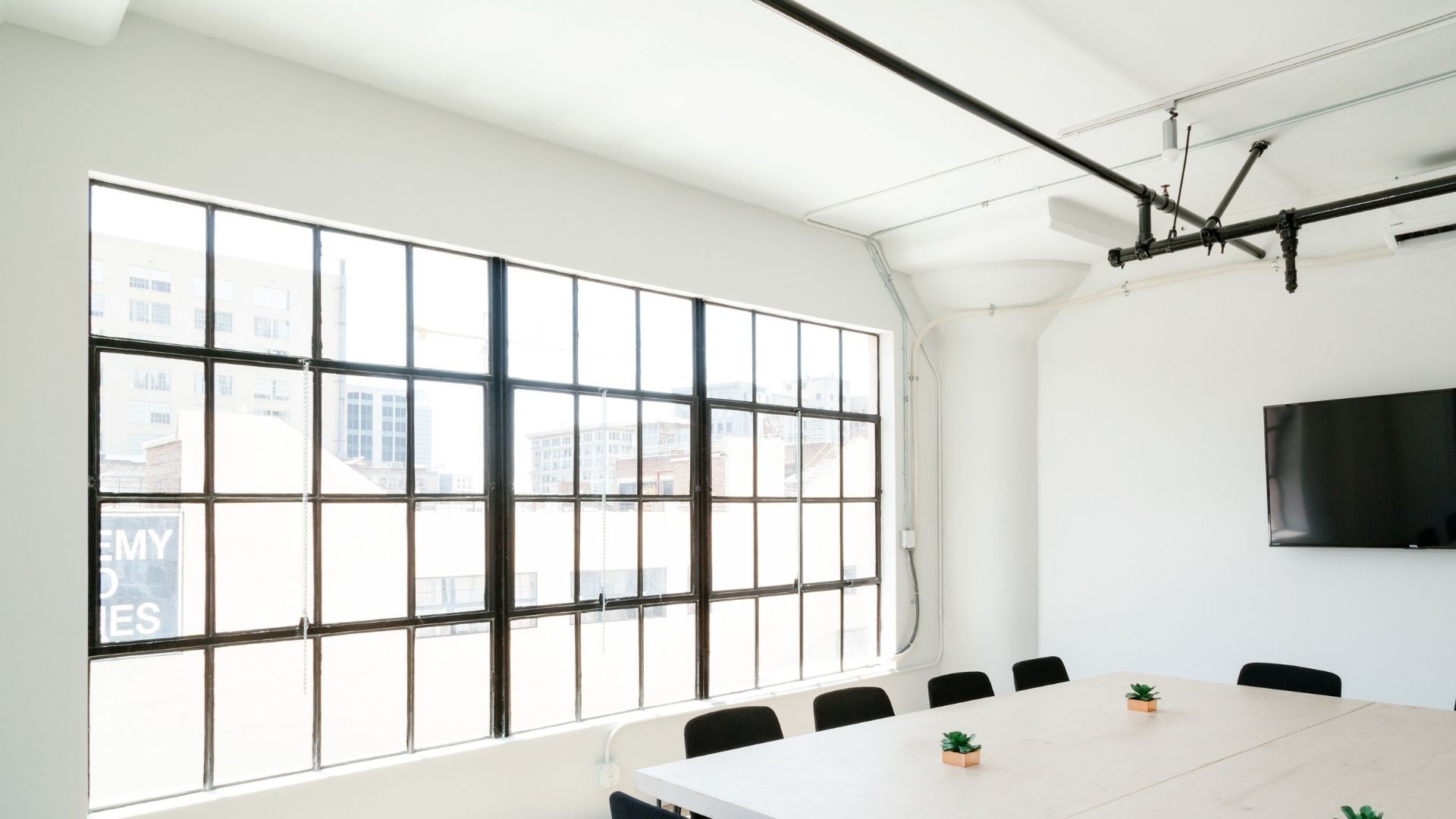 ...<span style='color:gray;'>　　<a href='#member' class='scroll'>(つづく)</a></span>        </div>


                <div class=